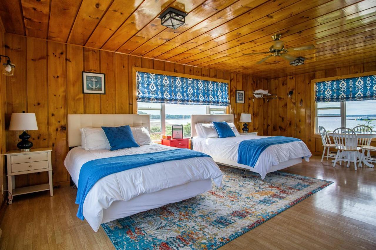Friars Bay Inn&Cottages Welshpool Esterno foto