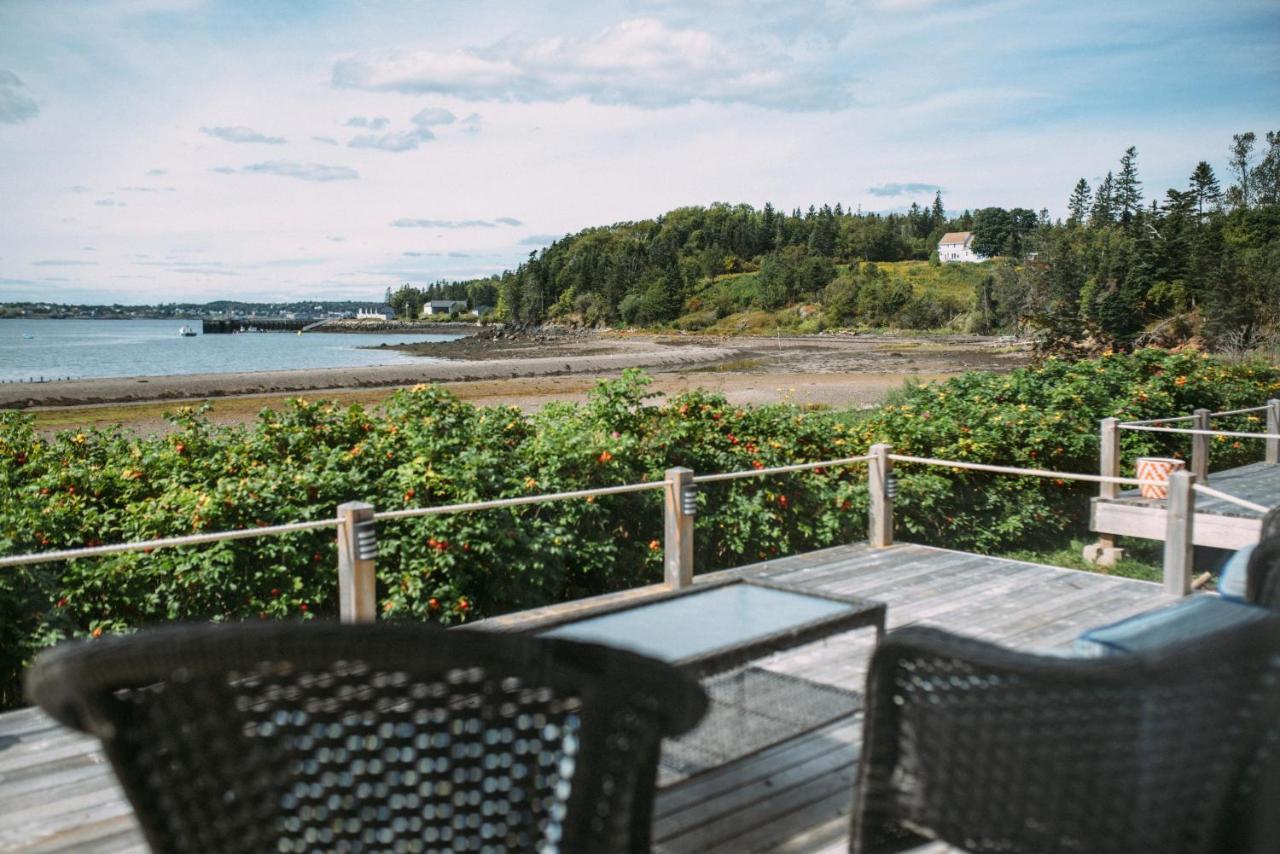 Friars Bay Inn&Cottages Welshpool Esterno foto