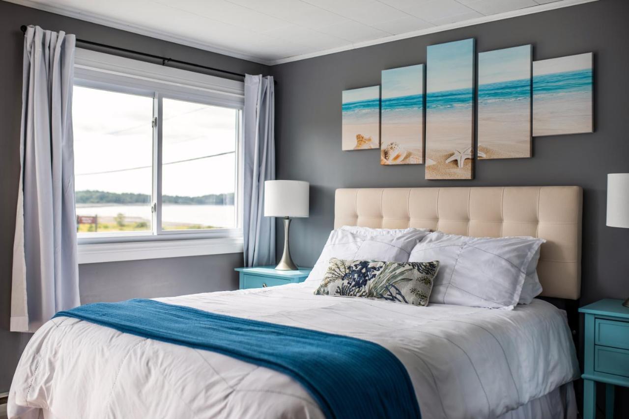 Friars Bay Inn&Cottages Welshpool Esterno foto